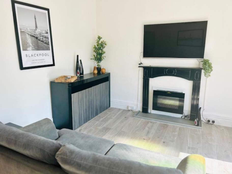Jesmond Apartment Blackpool